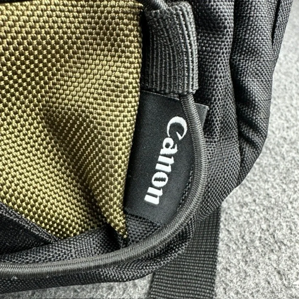 Canon Deluxe Photo Backpack 200EG Black Olive Green DSLR Camera Bag Case